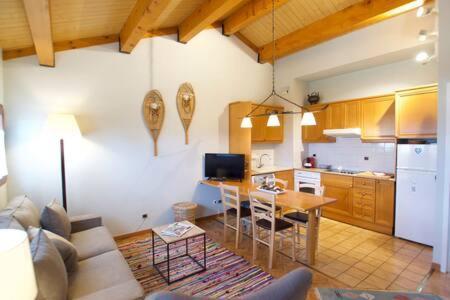 Apartamento Els Vinyals Estavar Bagian luar foto